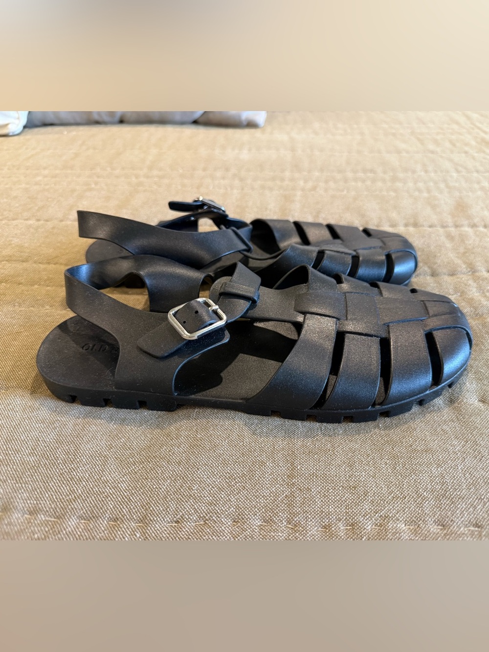 Black Jelly Fisherman Sandals with Buckle